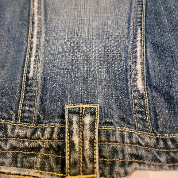 21 Distressed Jean Jacket - Picture 12 of 13